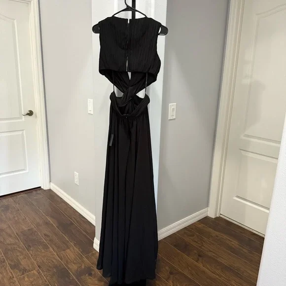 NWT Lulus Vivid Imagination Black Cutout Maxi Dress Formal Evening Textured - Picture 7 of 9